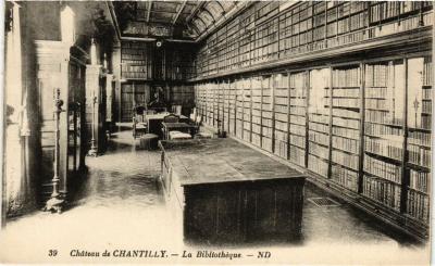 Képeslap a Chantilly kastély 1876-1877 között berendezett olvasóterméről